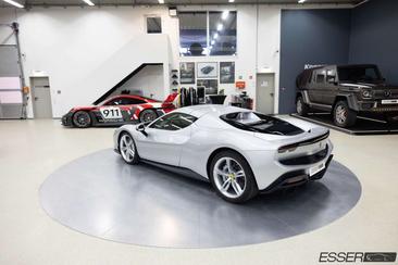 Ferrari 296 GTS — photo 16