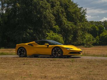Ferrari SF90 Stradale — photo 31