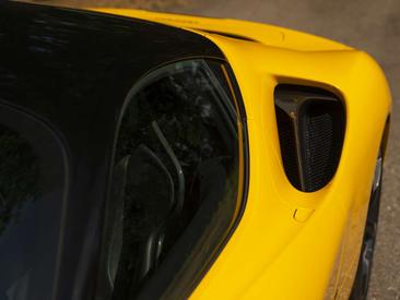 Ferrari SF90 Stradale — photo 36