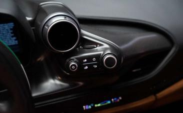 Ferrari F8 Tributo — photo 12