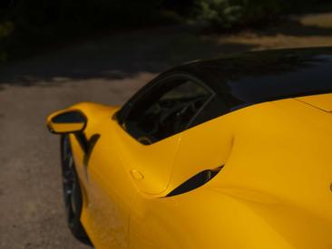 Ferrari SF90 Stradale — photo 47