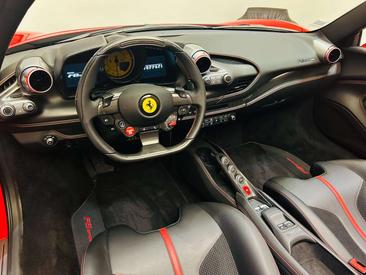 Ferrari F8 Spider — photo 3
