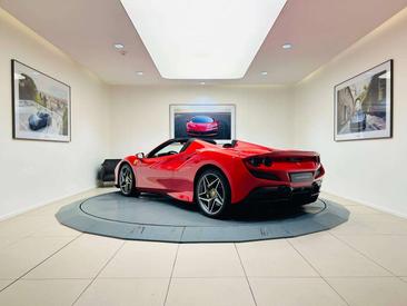 Ferrari F8 Spider — photo 6