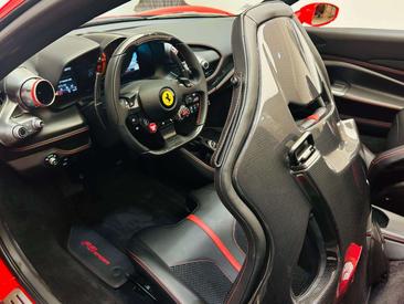 Ferrari F8 Spider — photo 11