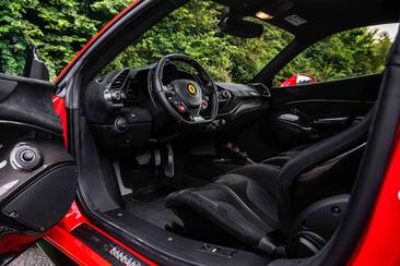 Ferrari 488 Pista — photo 4