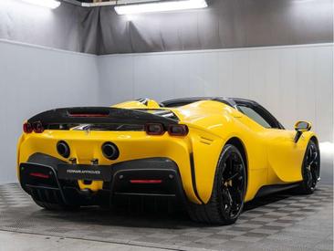 Ferrari SF90 Spider — photo 2