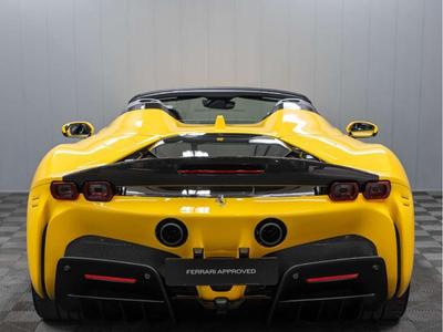 Ferrari SF90 Spider
