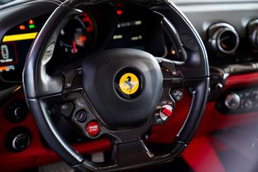 Ferrari F12 Berlinetta — photo 18
