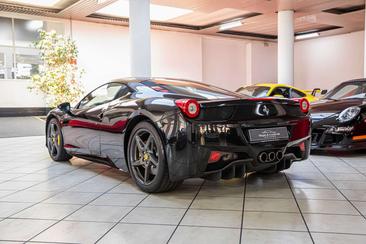 Ferrari 458 Italia — photo 4