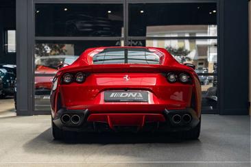 Ferrari 812 Superfast — photo 4