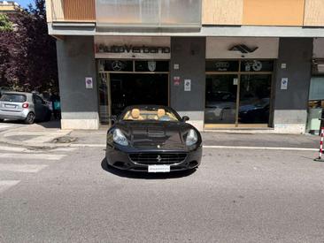 Ferrari California — photo 5