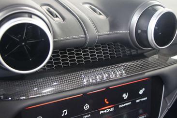 Ferrari Portofino — photo 21