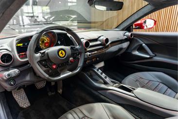 Ferrari 812 Superfast — photo 6