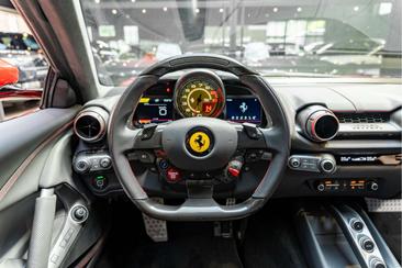 Ferrari 812 Superfast — photo 7
