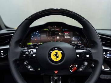 Ferrari SF90 Spider — photo 11