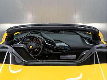 Ferrari SF90 Spider — photo 12