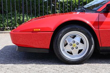 Ferrari Mondial — photo 25