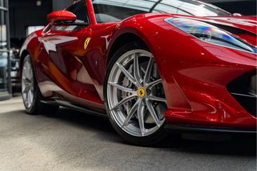 Ferrari 812 Superfast — photo 12