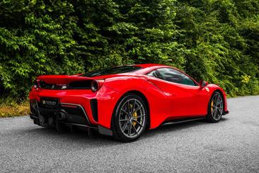 Ferrari 488 Pista — photo 33