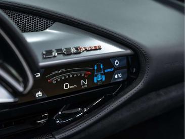 Ferrari SF90 Spider — photo 16