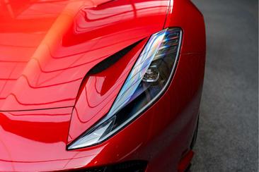 Ferrari 812 Superfast — photo 14