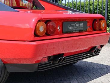 Ferrari Mondial — photo 29