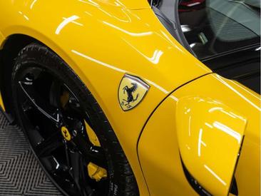 Ferrari SF90 Spider — photo 19