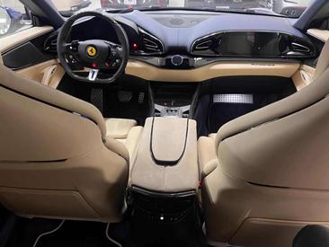 Ferrari Purosangue — photo 12