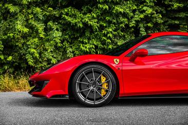 Ferrari 488 Pista — photo 37