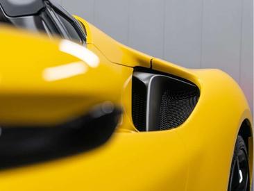 Ferrari SF90 Spider — photo 22