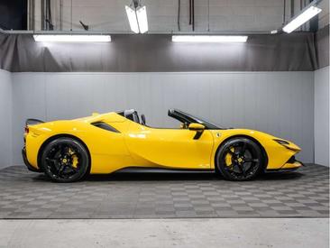 Ferrari SF90 Spider — photo 27