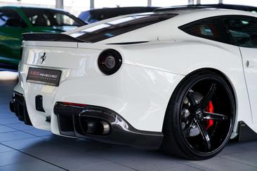 Ferrari F12 Berlinetta — photo 35