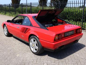 Ferrari Mondial — photo 36