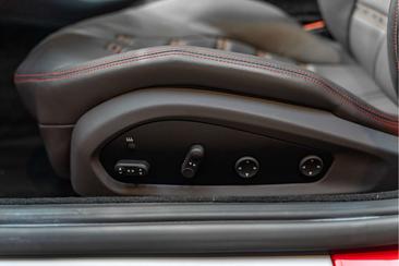 Ferrari 812 Superfast — photo 30
