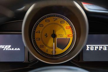 Ferrari 458 Italia — photo 13