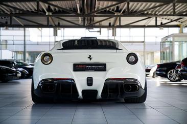 Ferrari F12 Berlinetta — photo 39