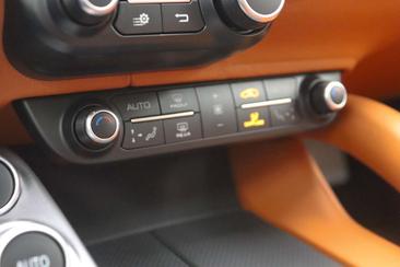 Ferrari GTC4Lusso — photo 20
