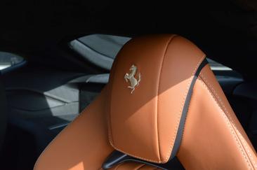 Ferrari 812 Superfast — photo 12
