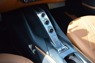 Ferrari 812 Superfast — photo 17