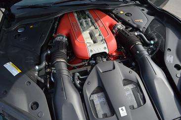 Ferrari 812 Superfast — photo 20