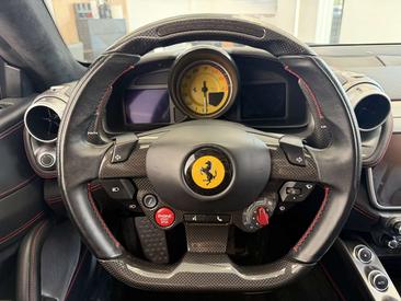 Ferrari GTC4Lusso — photo 17