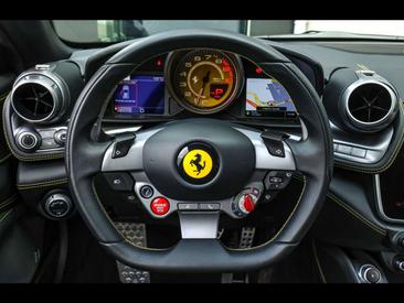 Ferrari GTC4Lusso — photo 12