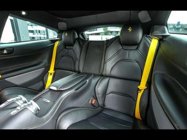 Ferrari GTC4Lusso — photo 13