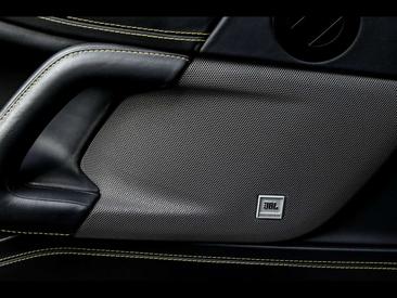 Ferrari GTC4Lusso — photo 23