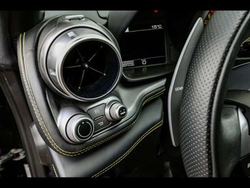Ferrari GTC4Lusso — photo 29