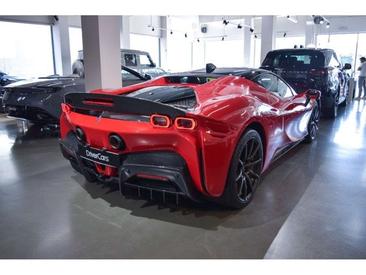 Ferrari SF90 Spider — photo 32