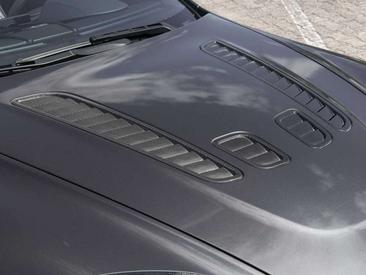 Aston Martin Vantage Roadster S — photo 13