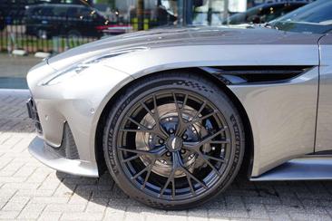 Aston Martin DB12 4.0 V8 — photo 23
