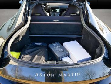 Aston Martin V8 Coupé — photo 27