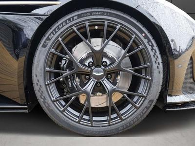 Aston Martin DB12 Volante